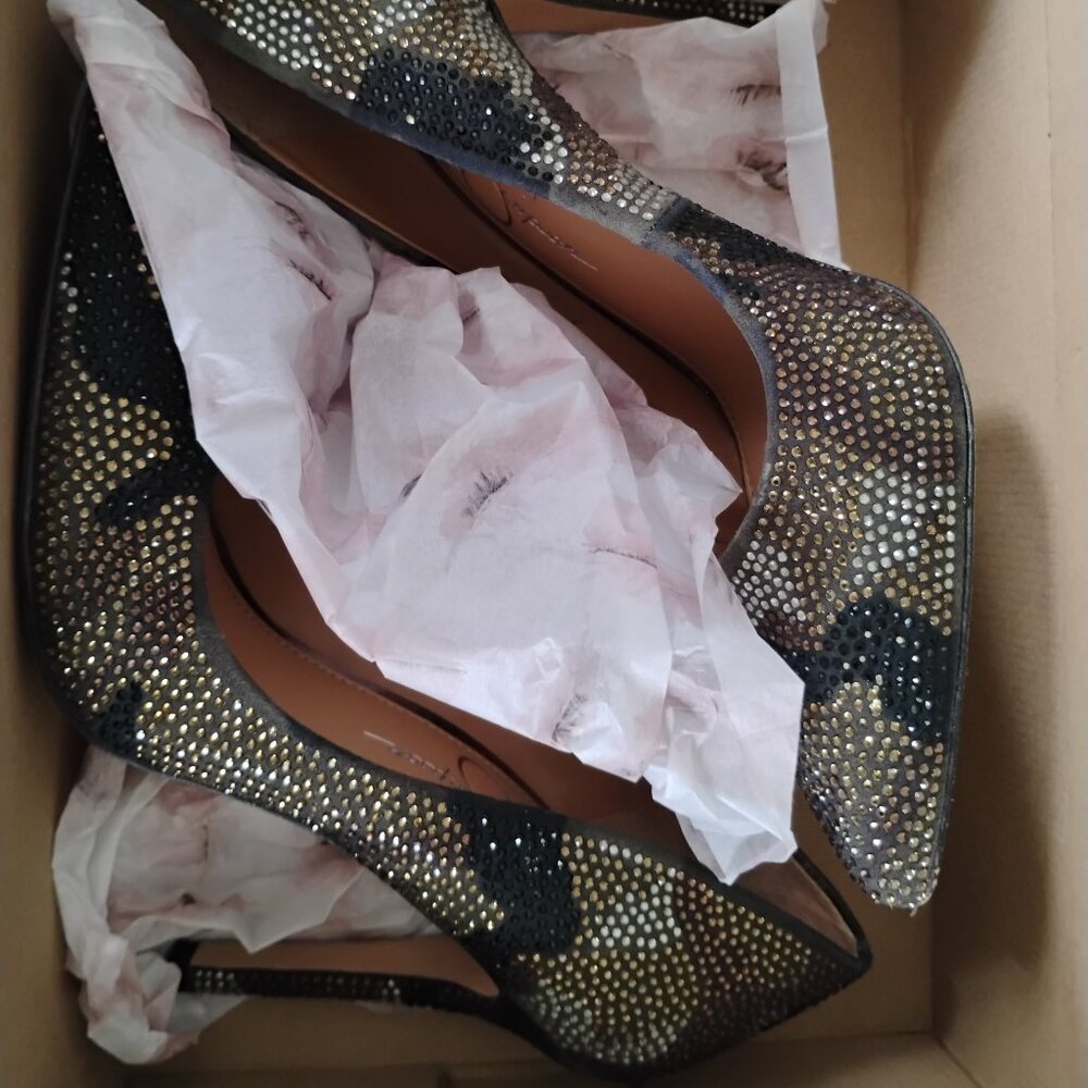 Jessica Simpson| Bedazzled Camoflage heels | size 7.5 Women's shoe